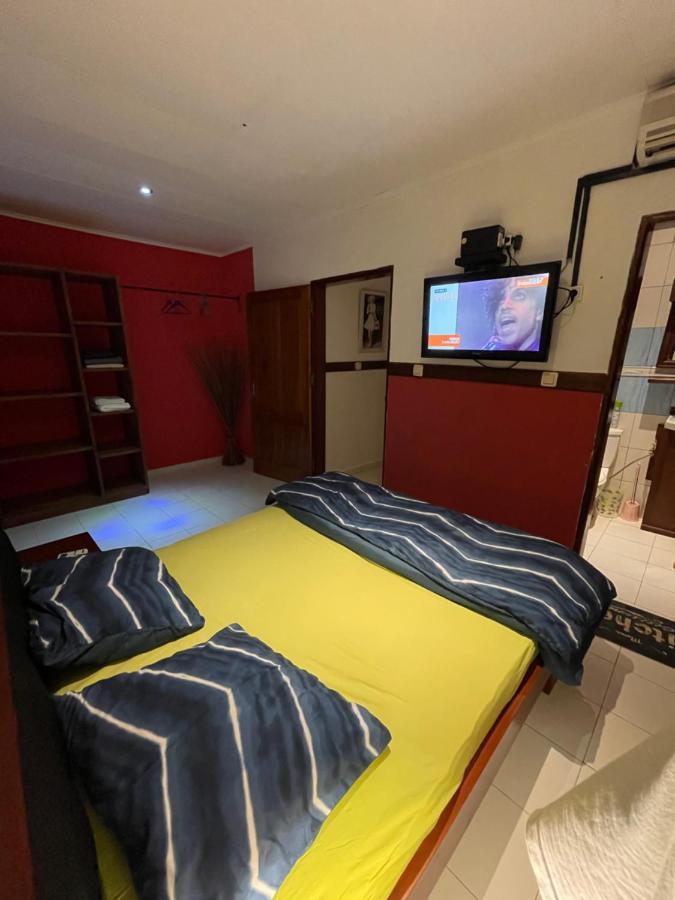 Homestay Studio Яунде Екстер'єр фото